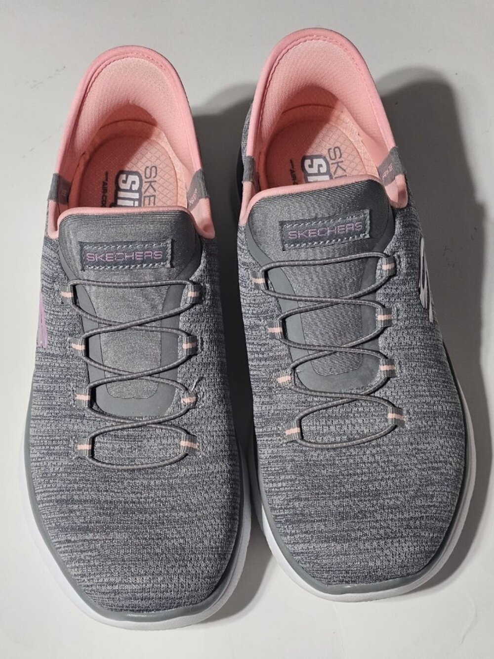 Skechers Women's Hands Free Slip-ins Summits Everyday Set Sneaker SZ 7.5 Used